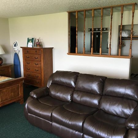 Cassville Four Seasons Inn & Suites Esterno foto