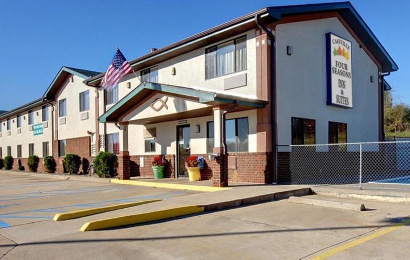 Cassville Four Seasons Inn & Suites Esterno foto