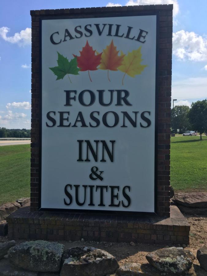 Cassville Four Seasons Inn & Suites Esterno foto