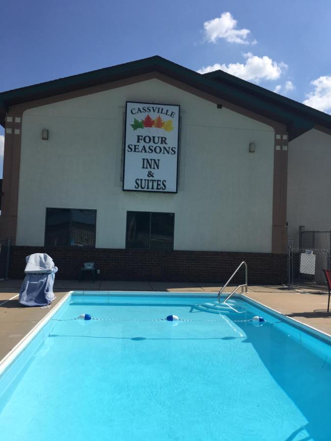 Cassville Four Seasons Inn & Suites Esterno foto